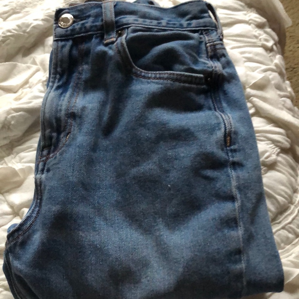 american eagle mom jeans